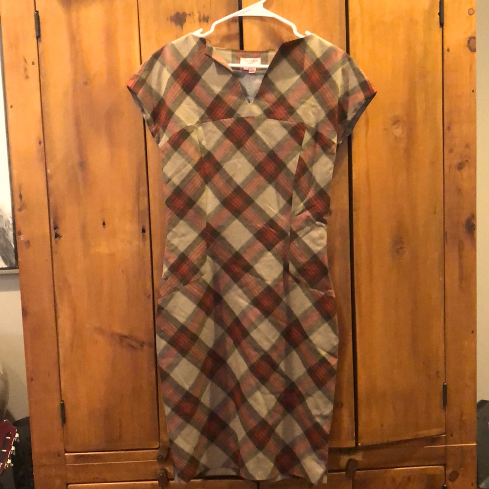 Ted Baker wool shift dress. Perfect for fall!
